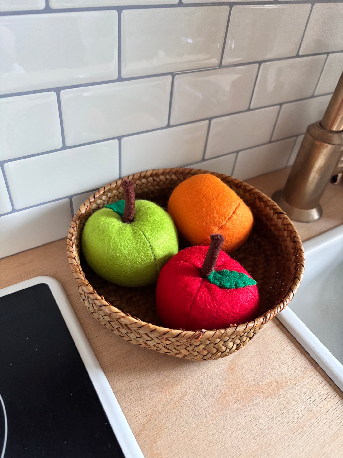 Pretend Play Felt Food Fruit Collection with Shopping Bag