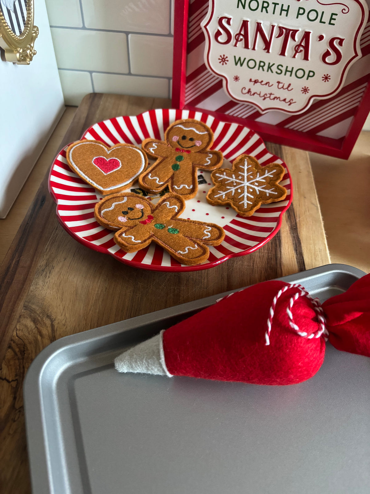 Pretend Play Felt Gingerbread Biscuits Set