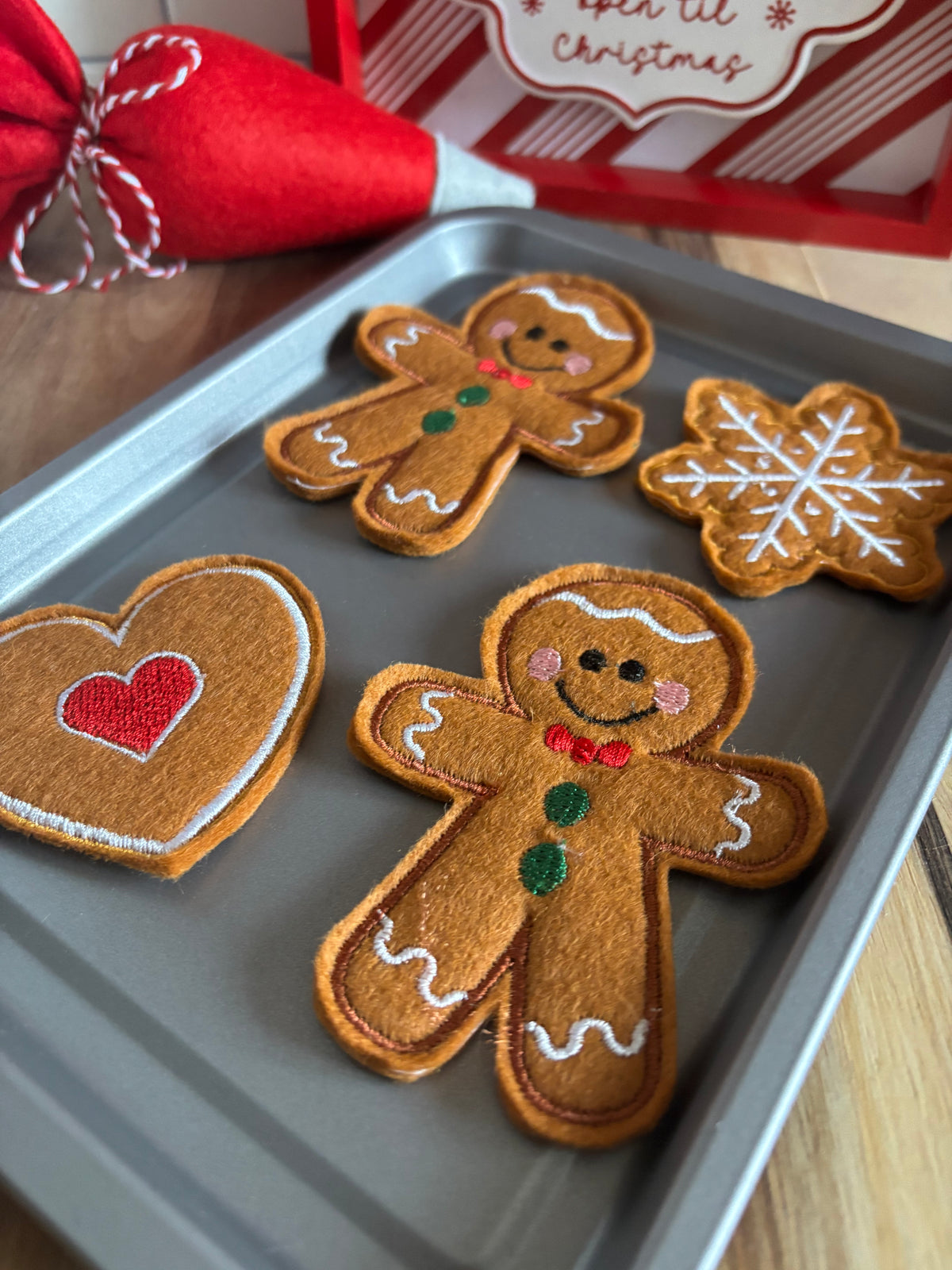 Pretend Play Felt Gingerbread Biscuits Set