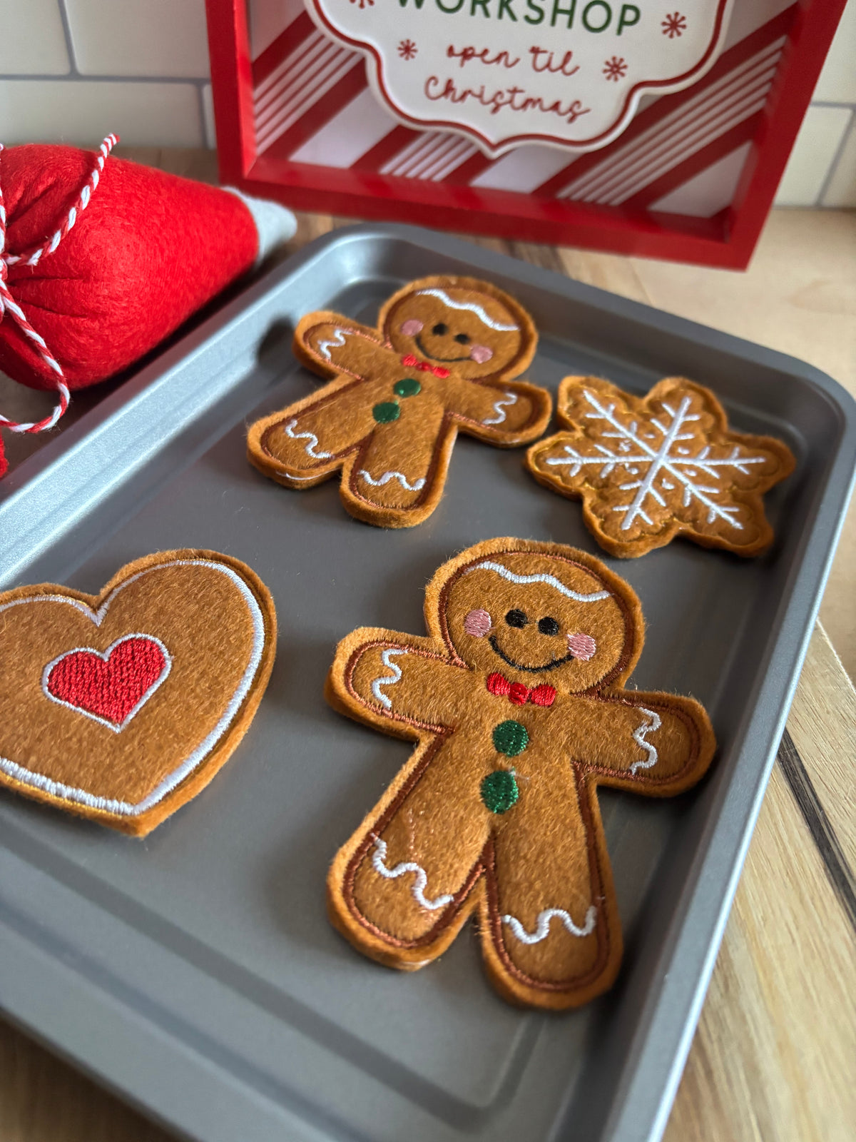 Pretend Play Felt Gingerbread Biscuits Set