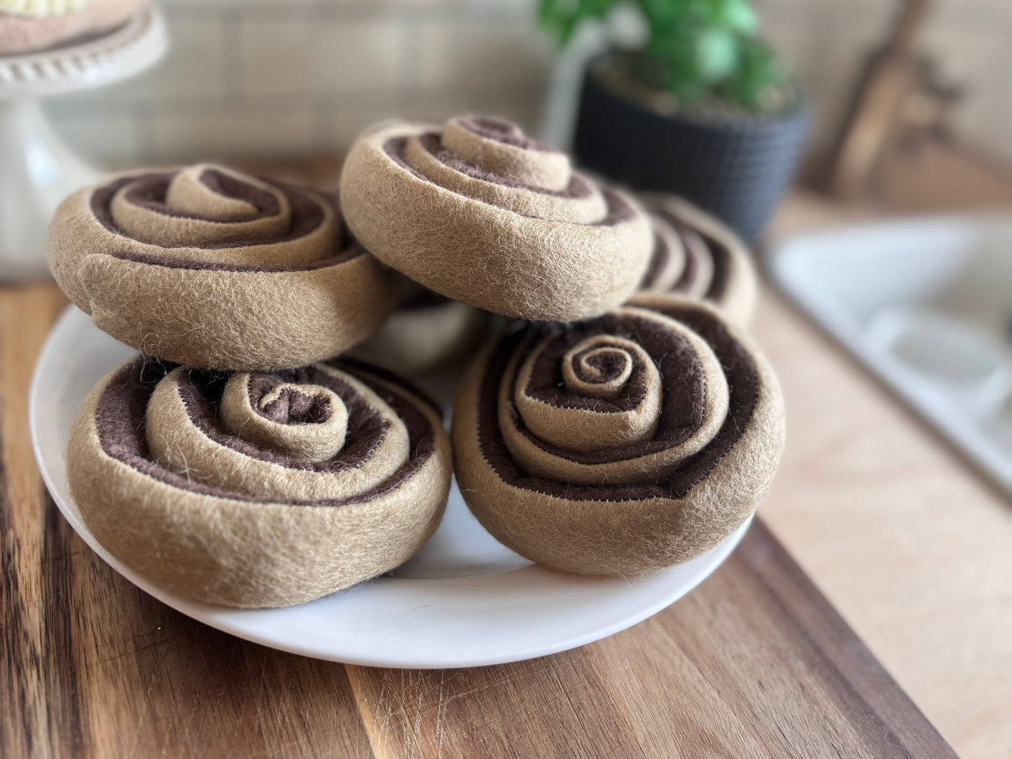 Pretend Play Felt Food Cinnamon Bun